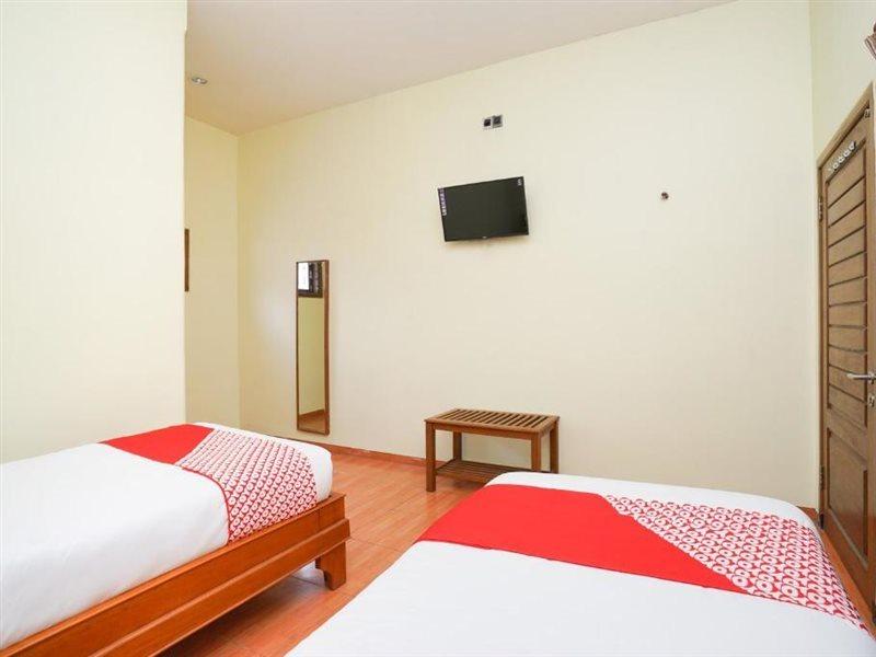 Hotel Bumi Bermi Permai Near Bermi Eco Park Mitra Reddoorz Probolinggo Luaran gambar