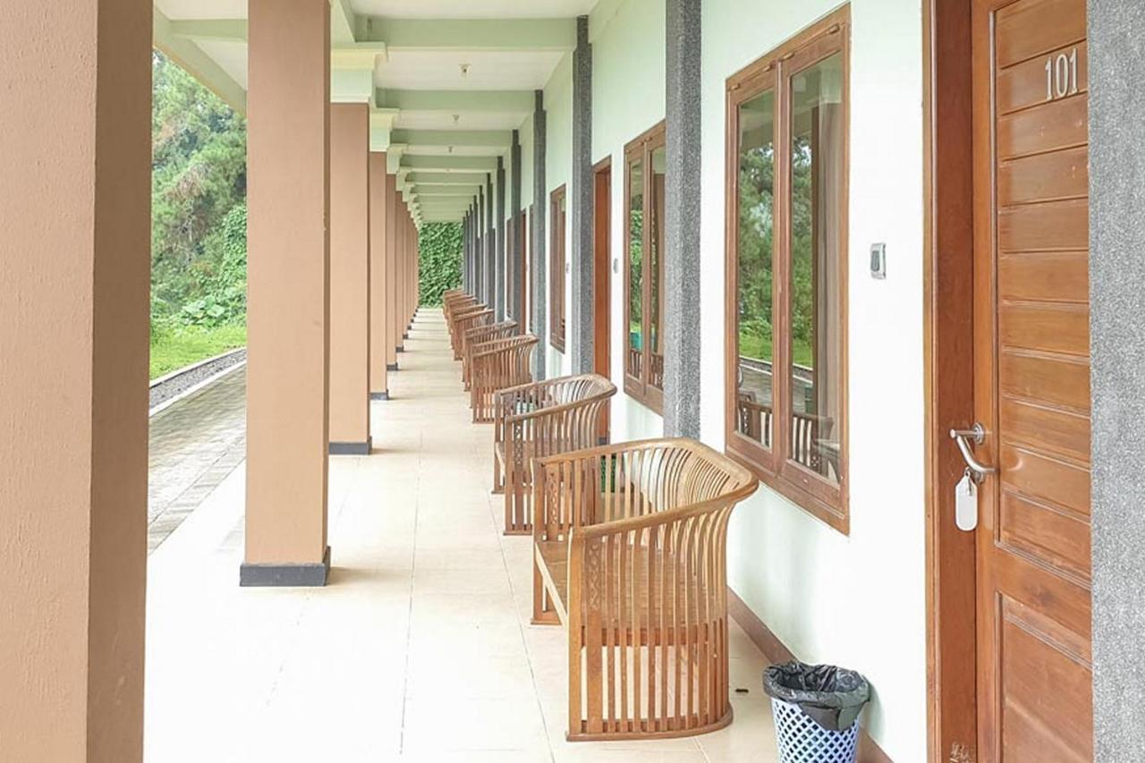 Hotel Bumi Bermi Permai Near Bermi Eco Park Mitra Reddoorz Probolinggo Luaran gambar