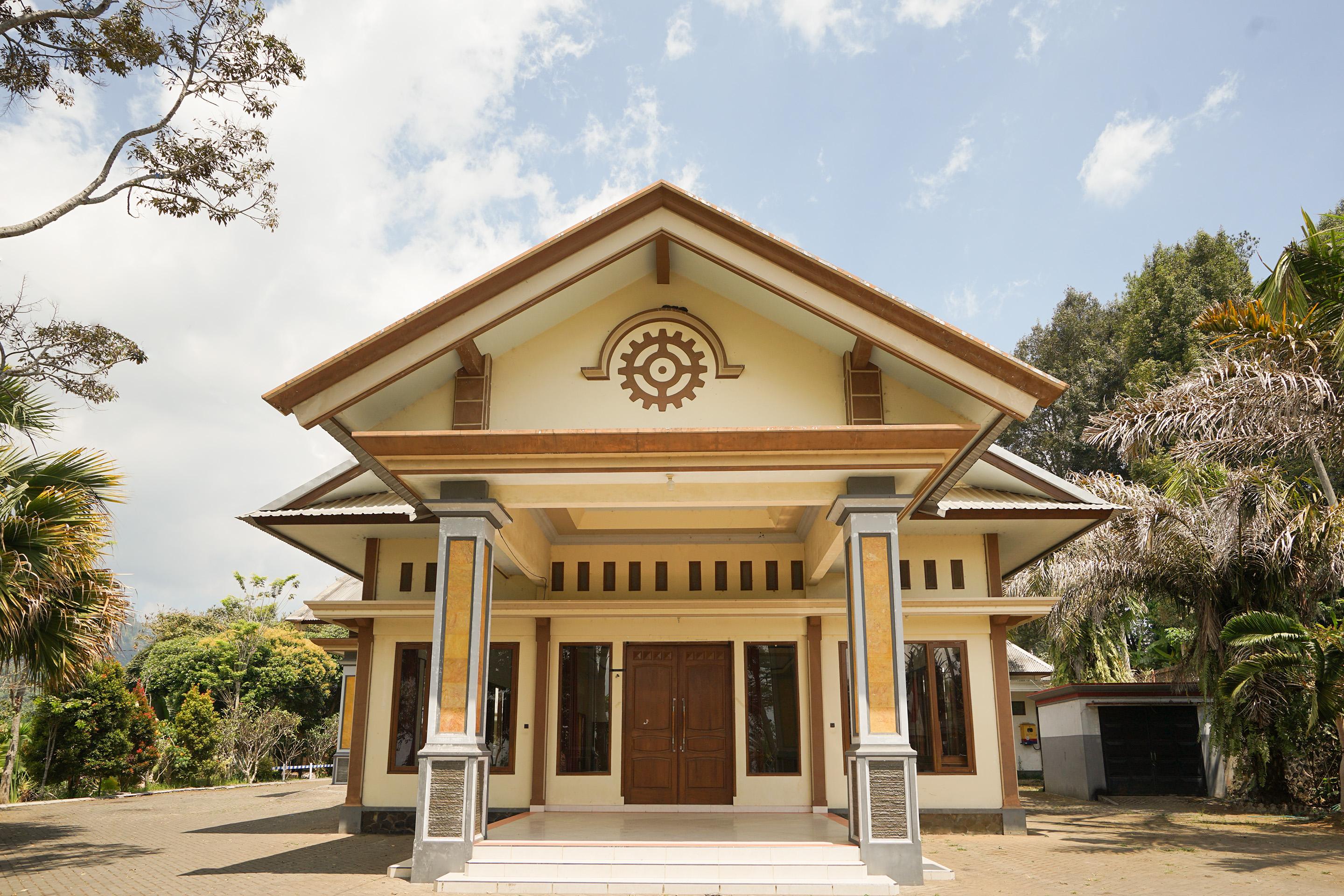 Hotel Bumi Bermi Permai Near Bermi Eco Park Mitra Reddoorz Probolinggo Luaran gambar
