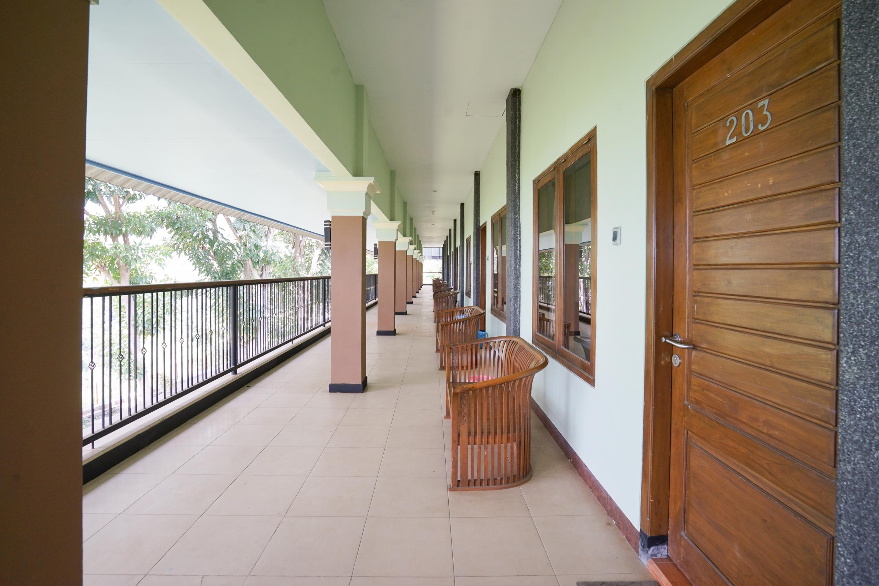 Hotel Bumi Bermi Permai Near Bermi Eco Park Mitra Reddoorz Probolinggo Luaran gambar