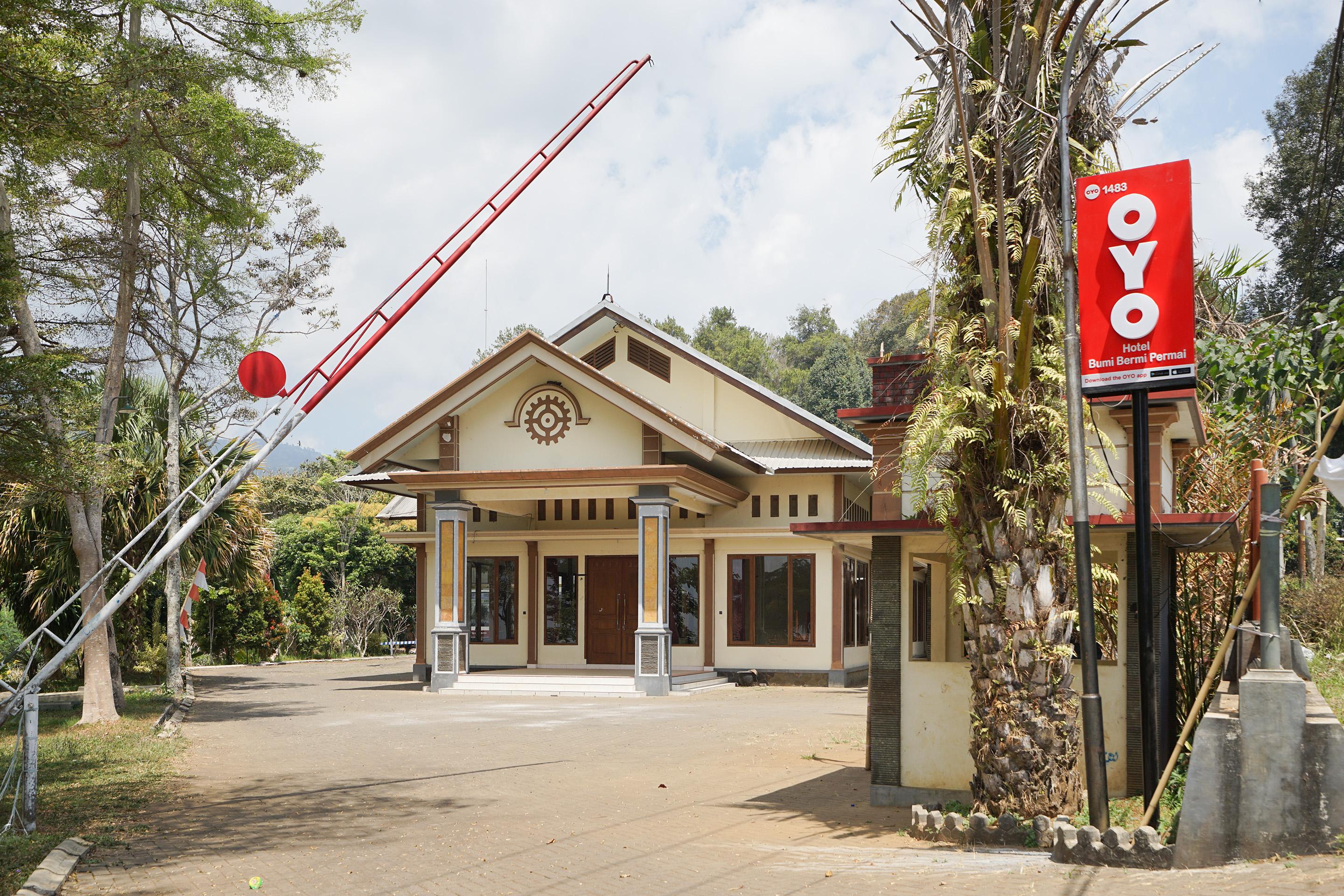 Hotel Bumi Bermi Permai Near Bermi Eco Park Mitra Reddoorz Probolinggo Luaran gambar